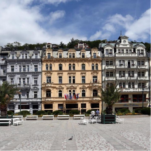 Astoria Hotel & Medical Spa 4*