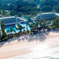 Le Meridien Phuket Beach Resort 5*