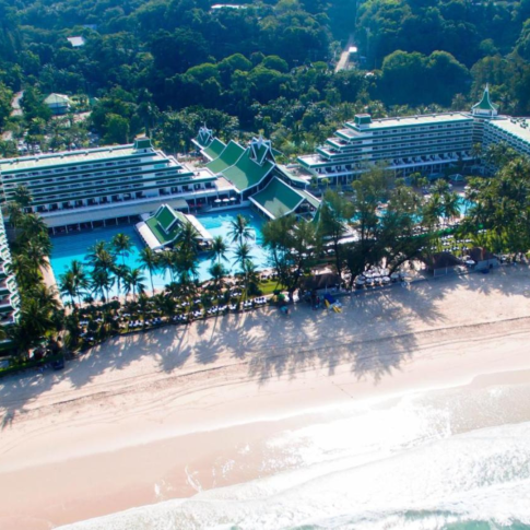 Le Meridien Phuket Beach Resort 5*