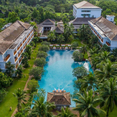 Naithonburi Beach Resort Phuket 4*
