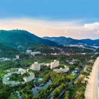 Pullman Phuket Karon Beach Resort 5*