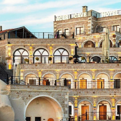 Acer Cave Hotel 4*