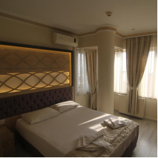 Grand Liza Hotel 3*