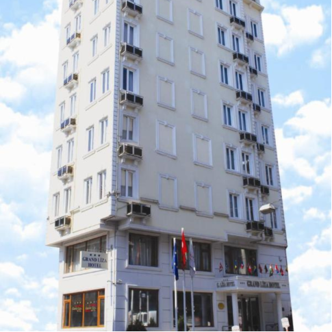 Grand Liza Hotel 3*