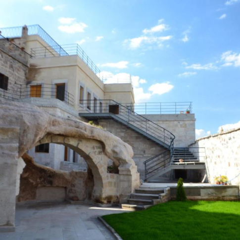 Helike Cave Hotel 3*