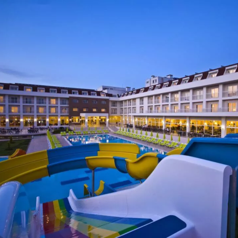 Mg White Lilyum Hotel 5*