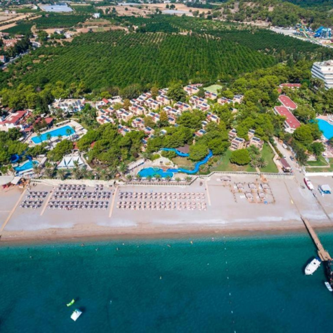 Pirates Beach Club 5*