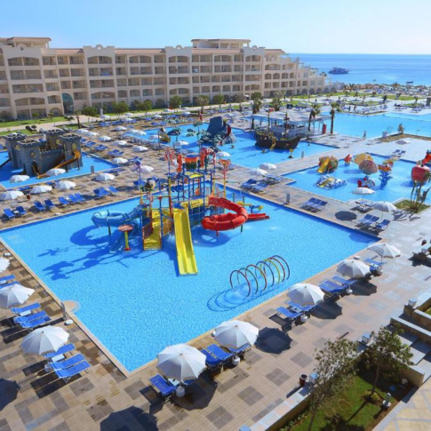 Pickalbatros White Beach Resort 5* 