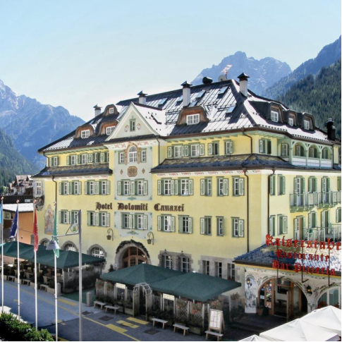 Schloss Hotel & Club Dolomiti Historic 4*